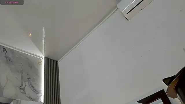 Snapshot of SweetCata_ts chatting on 9, 1, 2026 SweetCata ts online show from 9, 1, 2026