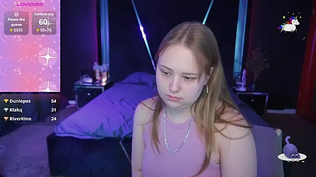 CrystallPaws online show from 23, 9, 2025