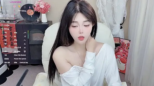 Snapshot of CeeKie chatting on 17, 4, 2026 CeeKie online show from 17, 4, 2026