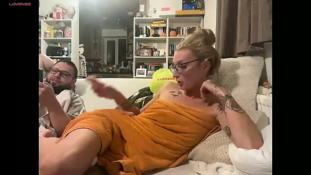 harleyblair online show from 16, 10, 2025