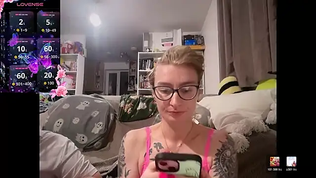 Snapshot of harleyblair chatting on 27, 4, 2026 harleyblair online show from 27, 4, 2026