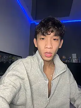 Kailertwink online show from 5, 7, 2026