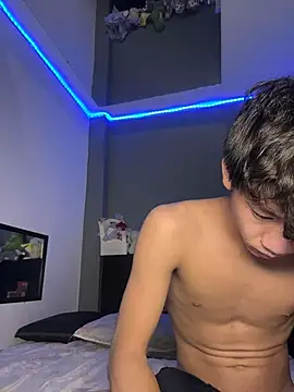 Kailertwink online show from 15, 7, 2026