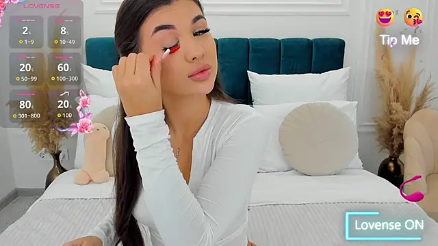 MonCarla online show from 13, 10, 2025