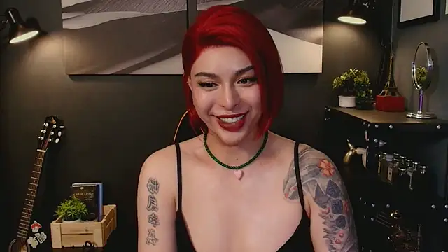 Snapshot of LUNACOCKSLAYER chatting on 22, 12, 2025 LUNACOCKSLAYER online show from 22, 12, 2025