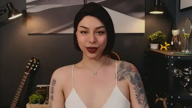 Snapshot of LUNACOCKSLAYER chatting on 15, 2, 2026 LUNACOCKSLAYER online show from 15, 2, 2026