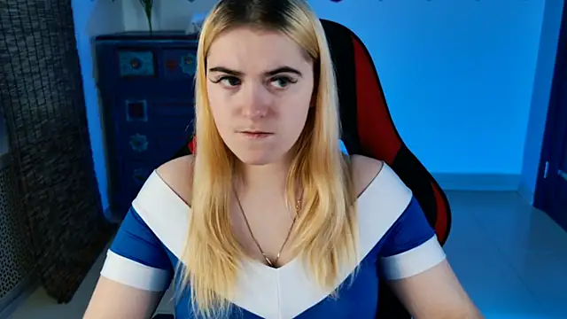 Snapshot of Stef_Nicks chatting on 23, 10, 2025 Stef Nicks online show from 23, 10, 2025