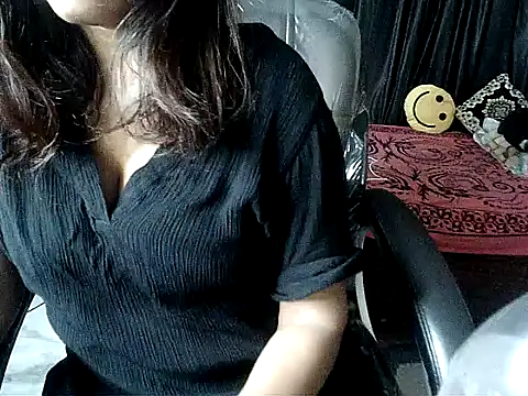 Snapshot of Anaconda-Mall chatting on 3, 10, 2025 Anaconda-Mall online show from 3, 10, 2025