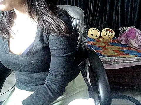 Snapshot of Anaconda-Mall chatting on 13, 11, 2025 Anaconda-Mall online show from 13, 11, 2025