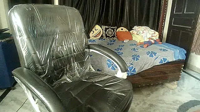 Snapshot of Anaconda-Mall chatting on 30, 4, 2026 Anaconda-Mall online show from 30, 4, 2026