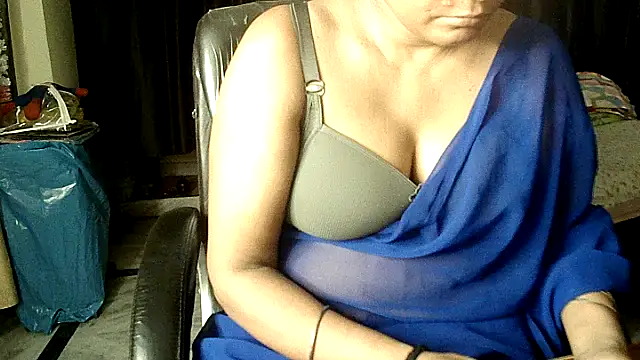 Snapshot of Anaconda-Mall chatting on 1, 6, 2026 Anaconda-Mall online show from 1, 6, 2026