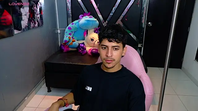 Snapshot of Alan_Del_Reyx chatting on 22, 9, 2025 Alan Del Reyx online show from 22, 9, 2025