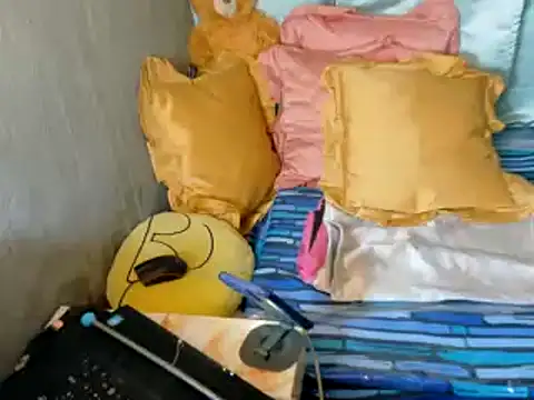 Snapshot of xxloveheart chatting on 1, 10, 2025 xxloveheart online show from 1, 10, 2025