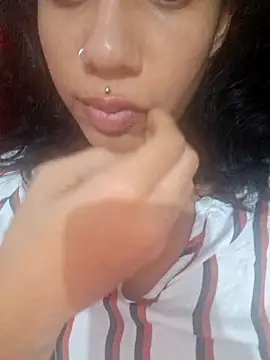 Snapshot of RavenShyfit chatting on 11, 11, 2025 RavenShyfit online show from 11, 11, 2025