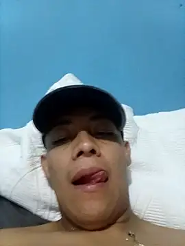 Tupapasiitooo online show from 7, 4, 2026