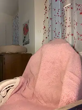 Snapshot of boakiss07 chatting on 2, 10, 2025 boakiss07 online show from 2, 10, 2025