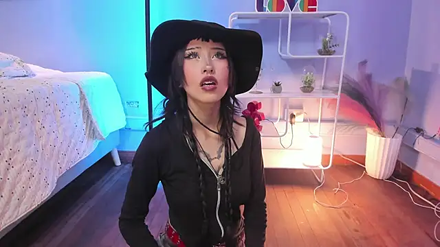 Hannahpage online show from 11, 2, 2026