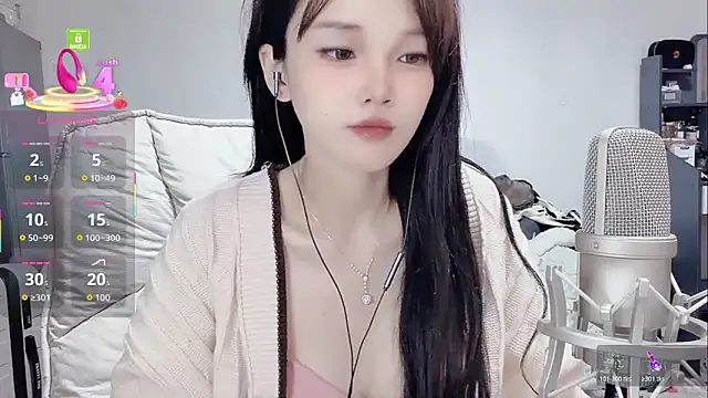 Snapshot of twlilybae chatting on 5, 3, 2026 twlilybae online show from 5, 3, 2026