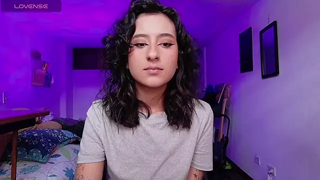 Snapshot of atenea_dragon__ chatting on 26, 11, 2025 atenea dragon online show from 26, 11, 2025