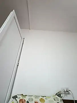 Snapshot of Vera_Elle chatting on 12, 11, 2025 Vera Elle online show from 12, 11, 2025