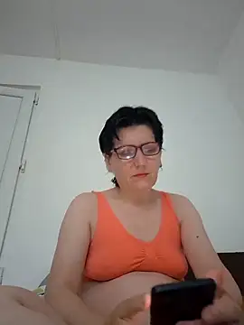 Vera Elle online show from 19, 5, 2026