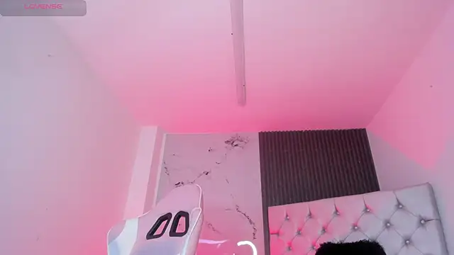 chloesagee online show from 6, 1, 2026