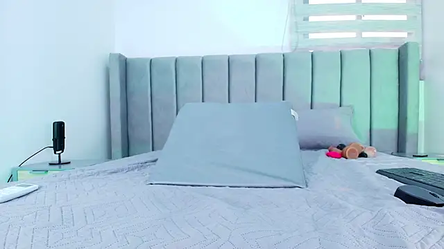 carol juicyy online show from 12, 2, 2026