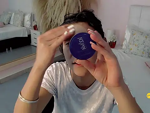 nathalialoes1 online show from 4, 10, 2025