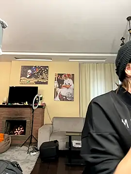 Miranda Kerry online show from 6, 11, 2025