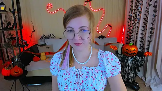 YourUniverser online show from 25, 10, 2025