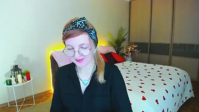 YourUniverser online show from 6, 4, 2026