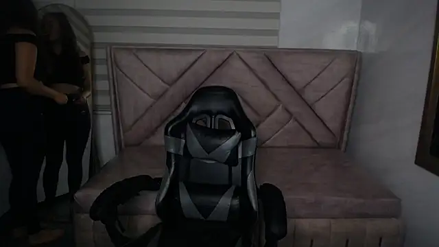 Luna Star v online show from 8, 10, 2025