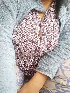 Snapshot of zerdaliii chatting on 13, 10, 2025 zerdaliii online show from 13, 10, 2025