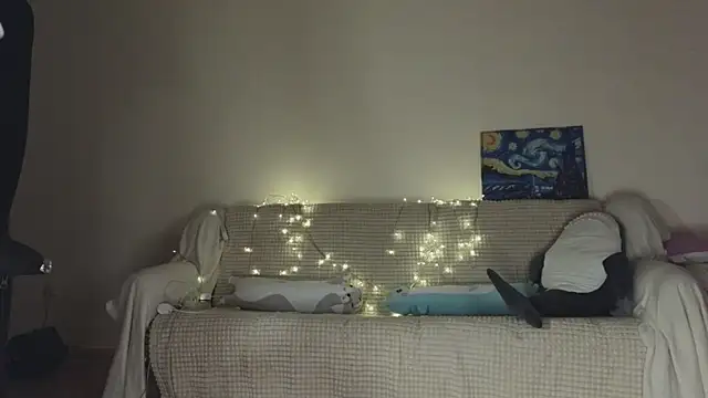 Pixxxis online show from 21, 10, 2025