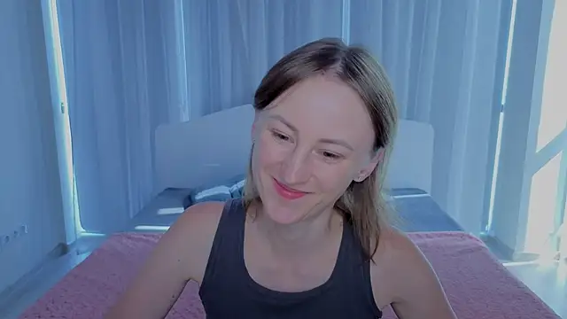 LuluChiiii online show from 22, 9, 2025