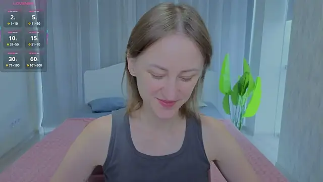 LuluChiiii online show from 25, 9, 2025