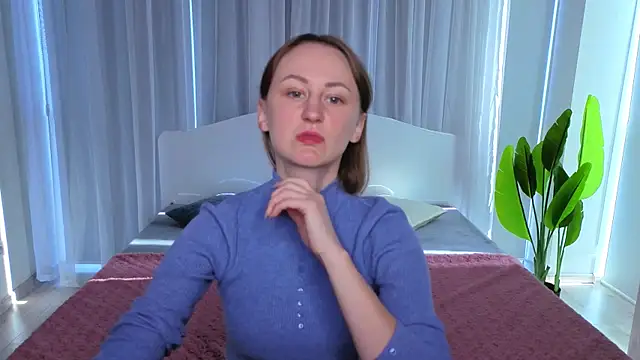 LuluChiiii online show from 15, 10, 2025