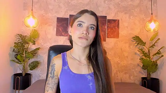 Snapshot of aitana_baker_ chatting on 15, 12, 2025 aitana baker online show from 15, 12, 2025