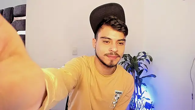 Bastian MCcormick online show from 21, 4, 2026