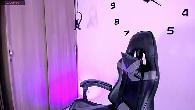 fhalon foxxxys  online show from 21, 9, 2025