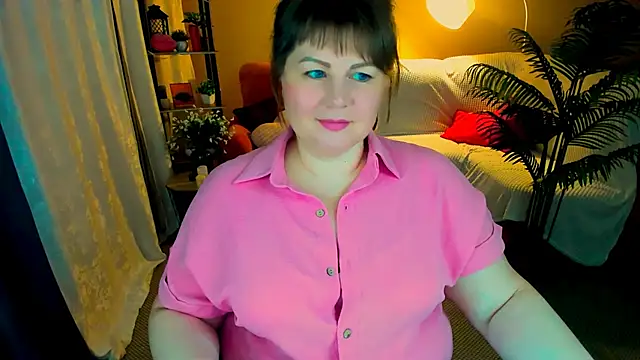 CrystaalStaar online show from 4, 3, 2026