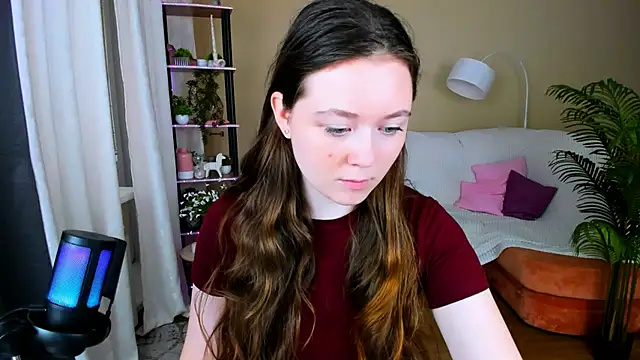 AlluringLookk online show from 22, 9, 2025