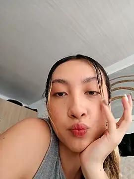 LauMiller online show from 8, 11, 2025