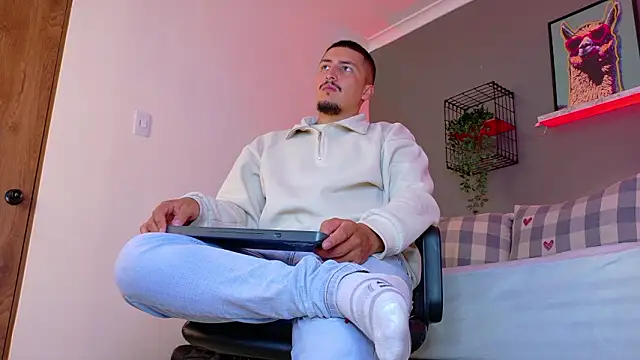 MrFox   online show from 20, 2, 2026