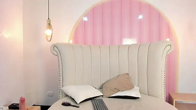 Emilia Bons online show from 14, 1, 2026