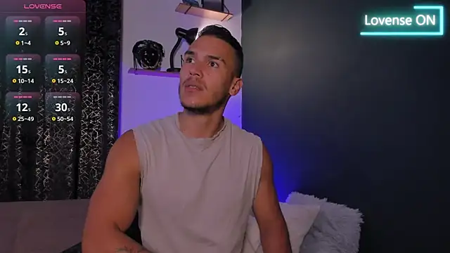 Snapshot of MarkSantozz chatting on 8, 1, 2026 MarkSantozz online show from 8, 1, 2026