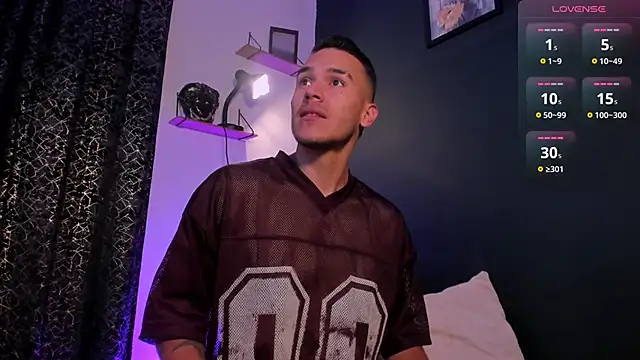 Snapshot of MarkSantozz chatting on 24, 2, 2026 MarkSantozz online show from 24, 2, 2026