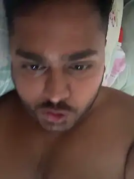 Snapshot of blrguychub chatting on 11, 9, 2025 blrguychub online show from 11, 9, 2025