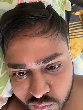 Snapshot of blrguychub chatting on 24, 9, 2025 blrguychub online show from 24, 9, 2025