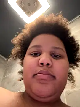 chocolate bella online show from 25, 11, 2025